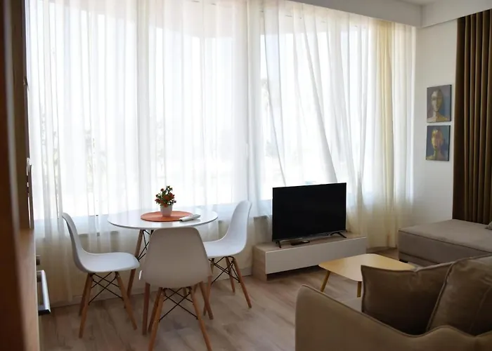 Wavefront , Lungomare Apartman Vlora