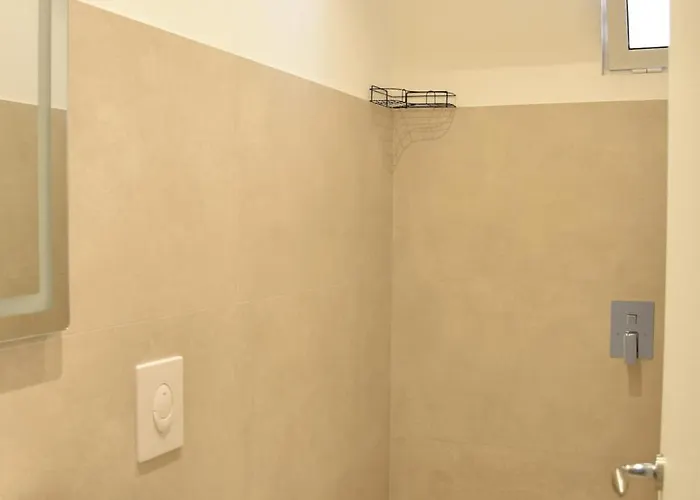 Wavefront , Lungomare * Vlora