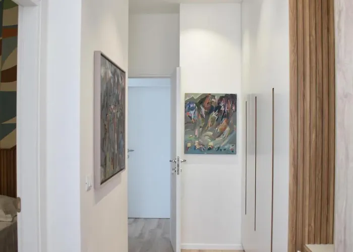 Wavefront , Lungomare Vlorë